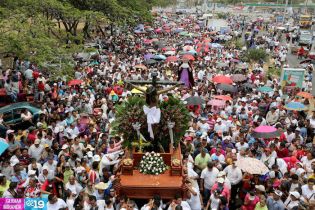 Cardenal Brenes participa en Viacrucis Penitencial