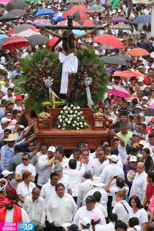 Cardenal Brenes participa en Viacrucis Penitencial