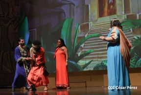 Espectacular noche verdiana en el Teatro Nacional Rubén Darío