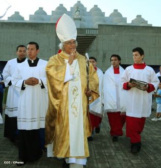 Cardenal Brenes: "Dios ha resucitado"
