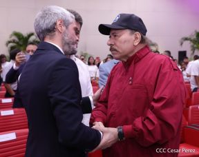 Conmemoración del 128 aniversario del natalicio del General Augusto C. Sandino