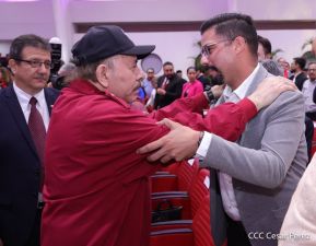 Conmemoración del 128 aniversario del natalicio del General Augusto C. Sandino