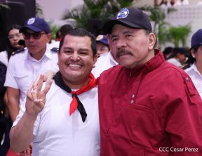 Conmemoración del 128 aniversario del natalicio del General Augusto C. Sandino