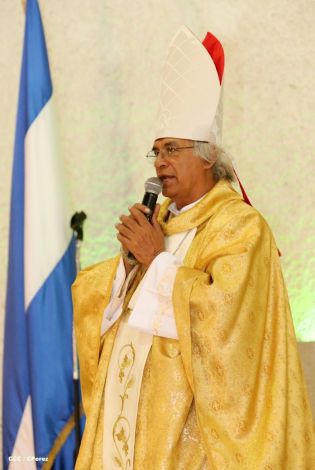 Cardenal Brenes: "Dios ha resucitado"