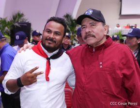 Conmemoración del 128 aniversario del natalicio del General Augusto C. Sandino