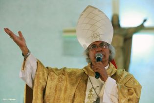 Cardenal Brenes: "Dios ha resucitado"