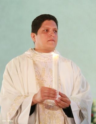 Cardenal Brenes: "Dios ha resucitado"