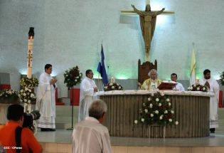 Cardenal Brenes: "Dios ha resucitado"