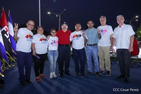 Presidente Daniel Ortega y Compañera Rosario Murillo entregan buses rusos a transportistas