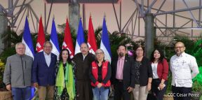 Comandante Daniel Ortega y Compañera Rosario se reúnen con el Presidente del PARLACEN