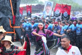 Caminata en honor a la gesta heroica de la Colina 110