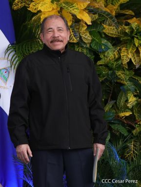 Presidente Daniel Ortega y Vicepresidenta Rosario Murillo en encuentro con el Presidente de Irán