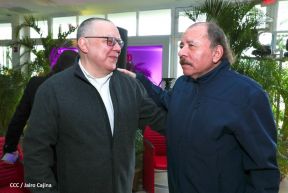 Presidente Daniel Ortega y Vicepresidenta Rosario Murillo en Acto de Clausura de la Visita del Presidente de Irán