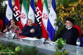 Presidente Daniel Ortega y Vicepresidenta Rosario Murillo en Acto de Clausura de la Visita del Presidente de Irán