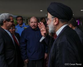 Presidente Daniel Ortega y Vicepresidenta Rosario Murillo en Acto de Clausura de la Visita del Presidente de Irán