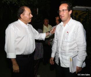 Presidente Daniel y Compañera Rosario sostienen encuentro con Canciller de México