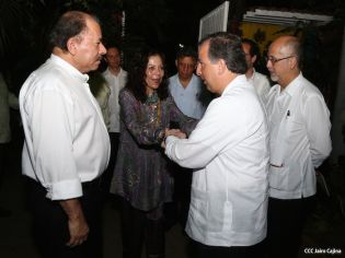 Presidente Daniel y Compañera Rosario sostienen encuentro con Canciller de México