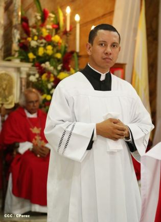 Cardenal Brenes oficia solemne misa en honor a San Marcos Evangelista