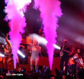 Esto fue lo que se vivió en el concierto de Olga Tañón y Eddy Herrera