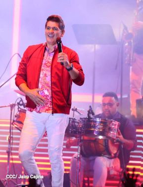 Esto fue lo que se vivió en el concierto de Olga Tañón y Eddy Herrera