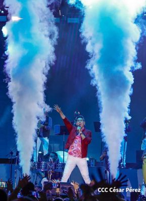 Esto fue lo que se vivió en el concierto de Olga Tañón y Eddy Herrera