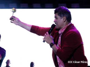 Esto fue lo que se vivió en el concierto de Olga Tañón y Eddy Herrera