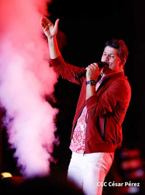 Esto fue lo que se vivió en el concierto de Olga Tañón y Eddy Herrera