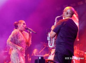 Esto fue lo que se vivió en el concierto de Olga Tañón y Eddy Herrera