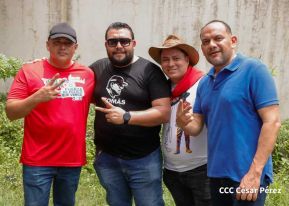 Militantes sandinistas participan en caminata en honor al Repliegue Táctico a Masaya