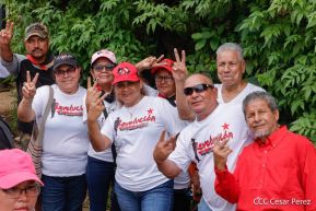 Militantes sandinistas participan en caminata en honor al Repliegue Táctico a Masaya