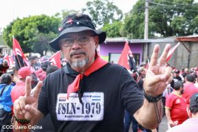 Miles de sandinistas caminan en saludo al 44/19 en Julio Victorioso