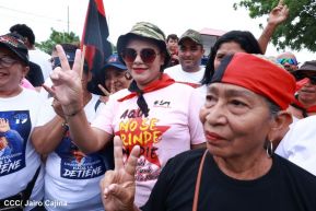 Miles de sandinistas caminan en saludo al 44/19 en Julio Victorioso