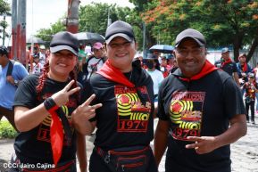 Miles de sandinistas caminan en saludo al 44/19 en Julio Victorioso