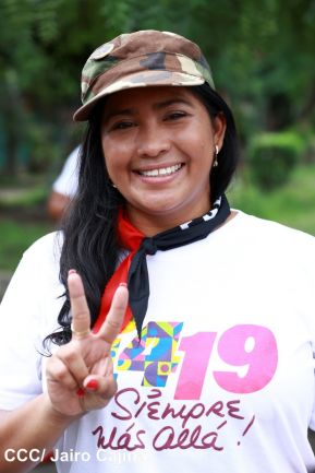 Miles de sandinistas caminan en saludo al 44/19 en Julio Victorioso