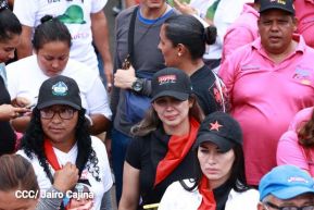 Miles de sandinistas caminan en saludo al 44/19 en Julio Victorioso