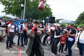 Miles de sandinistas caminan en saludo al 44/19 en Julio Victorioso