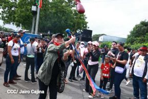 Miles de sandinistas caminan en saludo al 44/19 en Julio Victorioso
