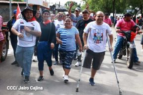 Miles de sandinistas caminan en saludo al 44/19 en Julio Victorioso