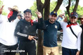 Miles de sandinistas caminan en saludo al 44/19 en Julio Victorioso