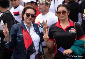 Miles de sandinistas caminan en saludo al 44/19 en Julio Victorioso