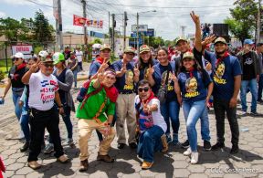 Miles de sandinistas caminan en saludo al 44/19 en Julio Victorioso