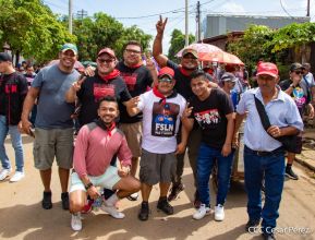 Miles de sandinistas caminan en saludo al 44/19 en Julio Victorioso