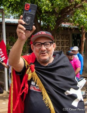 Miles de sandinistas caminan en saludo al 44/19 en Julio Victorioso