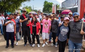 Miles de sandinistas caminan en saludo al 44/19 en Julio Victorioso