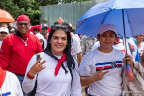 Miles de sandinistas caminan en saludo al 44/19 en Julio Victorioso