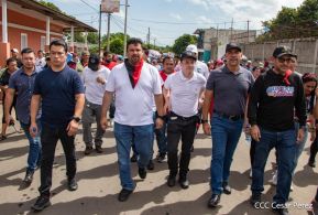 Miles de sandinistas caminan en saludo al 44/19 en Julio Victorioso