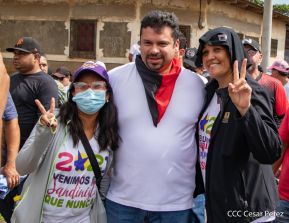 Miles de sandinistas caminan en saludo al 44/19 en Julio Victorioso