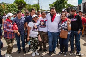 Miles de sandinistas caminan en saludo al 44/19 en Julio Victorioso
