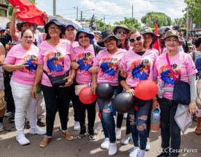 Miles de sandinistas caminan en saludo al 44/19 en Julio Victorioso