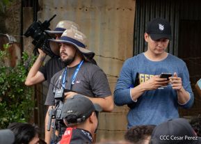 Miles de sandinistas caminan en saludo al 44/19 en Julio Victorioso